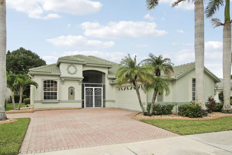 3 bedroom Single Family Residence at 636 SW Lake Charles Circle, Lake Charles Phase 2E, Port St. Lucie — photo 1