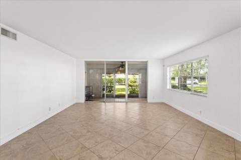 8791 Holly Court #103, Tamarac FL - photo 6 of 26