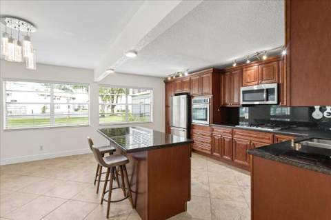 8791 Holly Court #103, Tamarac FL - photo 9 of 26