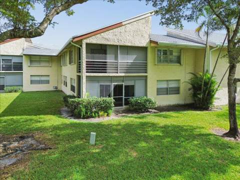 8791 Holly Court #103, Tamarac FL - photo 23 of 26