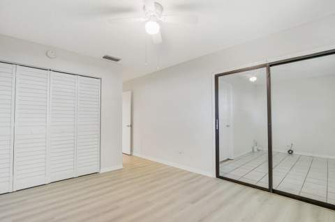 5806 SE Wilsie Drive, Stuart FL - photo 7 of 37