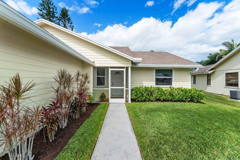3 bedroom Single Family Residence at 4141 SE Peppertree Street, Parkwood, Stuart — photo 3