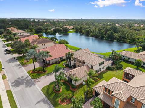 2216 NW Diamond Creek Way, Jensen Beach FL - photo 8 of 74