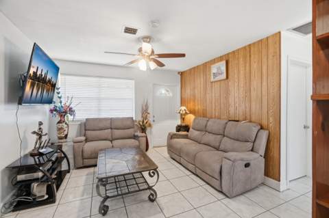 2121 NW 63rd Avenue, Sunrise FL - photo 6 of 33