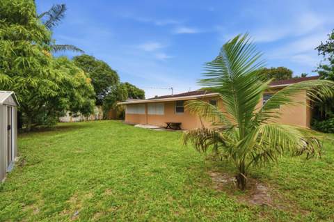 2121 NW 63rd Avenue, Sunrise FL - photo 21 of 33