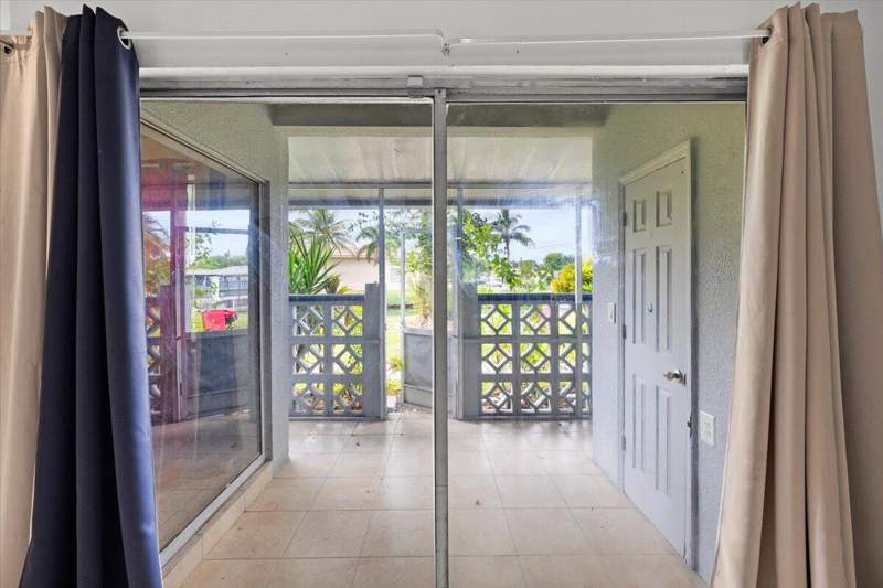 2 bedroom Condominium at 2075 NW 46th Avenue #I102, Newport, Lauderhill — photo 5