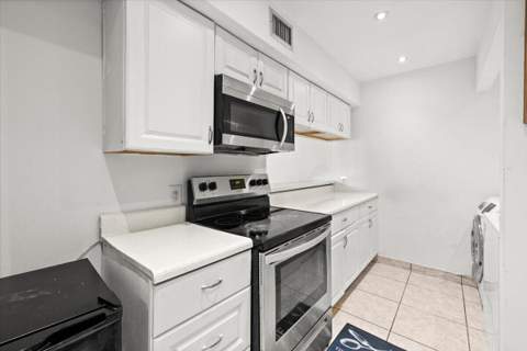 2075 NW 46th Avenue #I102, Lauderhill FL - photo 8 of 19