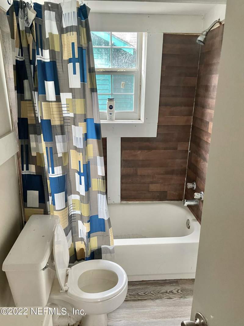 8 bedroom Quadruplex at 2943 Thomas Street, Fehrenbachs, Jacksonville — photo 5