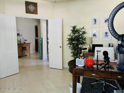 3139 Wandering Oaks Drive, Orange Park FL - photo 10 of 31