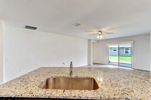 8521 Lake George Circle, Macclenny FL - photo 11 of 31