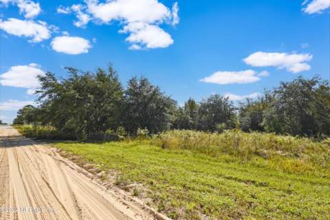 5825 Sequoia Road, Keystone Heights FL - photo 10 of 11