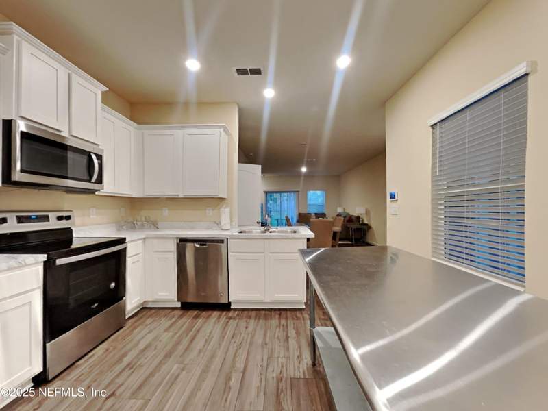 2 bedroom Townhouse at 245 Aralia Lane, Aralia Place, Jacksonville — photo 4