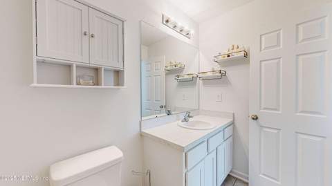 9014 Gifford Drive, Jacksonville FL - photo 11 of 23
