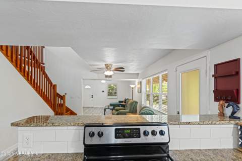 303 SE 3rd Avenue, Melrose FL - photo 16 of 90