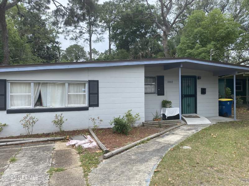 3 bedroom Single Family Residence at 2552 Spirea Street, Magnolia Gardens, Jacksonville — photo 2
