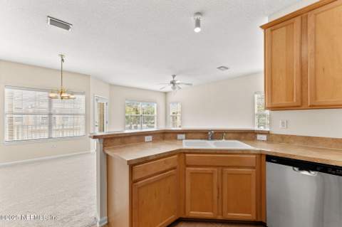 7151 Deerfoot Point Circle #11-2, Jacksonville FL - photo 14 of 20