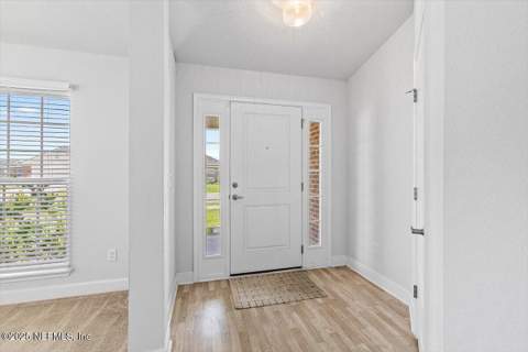 8088 Belsay Circle, Jacksonville FL - photo 17 of 22