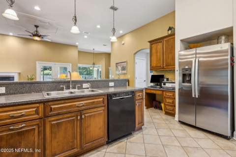 166 Mount Royal Avenue, Crescent City FL - photo 23 of 67