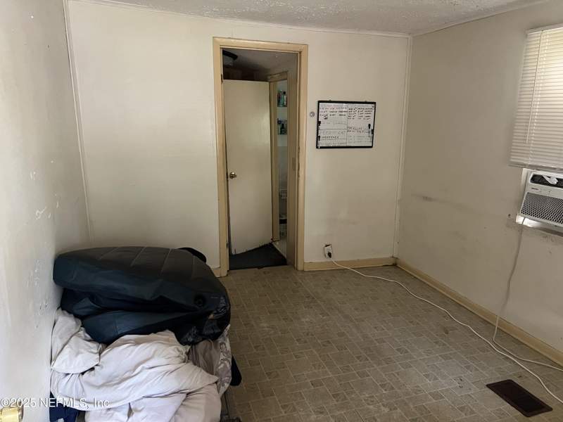 2 bedroom Single Family Residence at 1551 W 32nd Street, Moncrief Park, Jacksonville — photo 5
