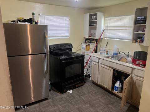 1551 W 32nd Street, Jacksonville FL - photo 9 of 13