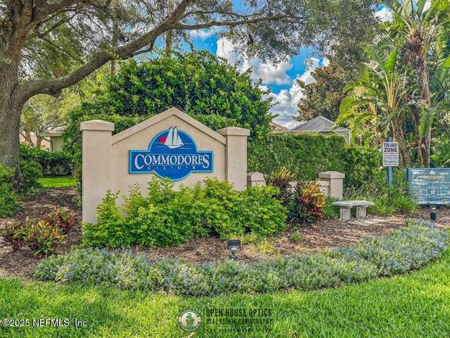 Commodores Club