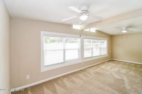 6327 Elise Drive, Jacksonville FL - photo 15 of 21