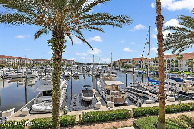 Watersedge At Harbortown