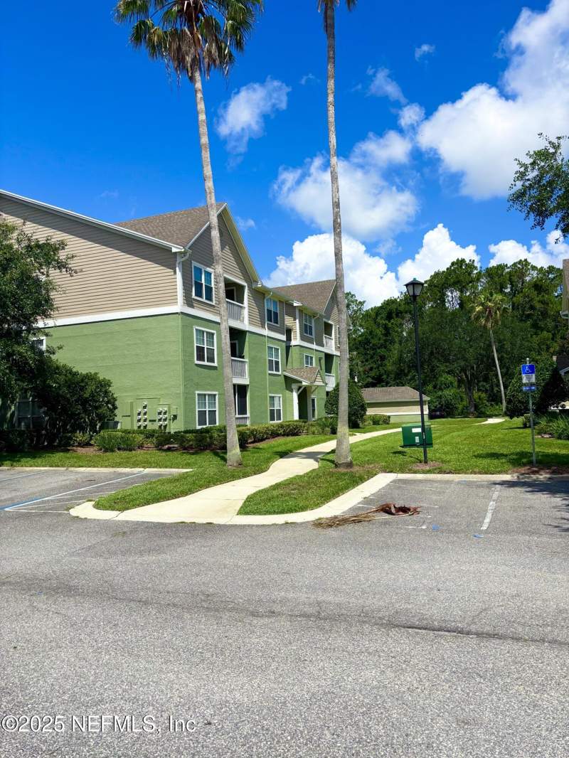 3 bedroom Condominium at 7701 Timberlin Park Boulevard #322, Villas Of Timberlin, Jacksonville — photo 5