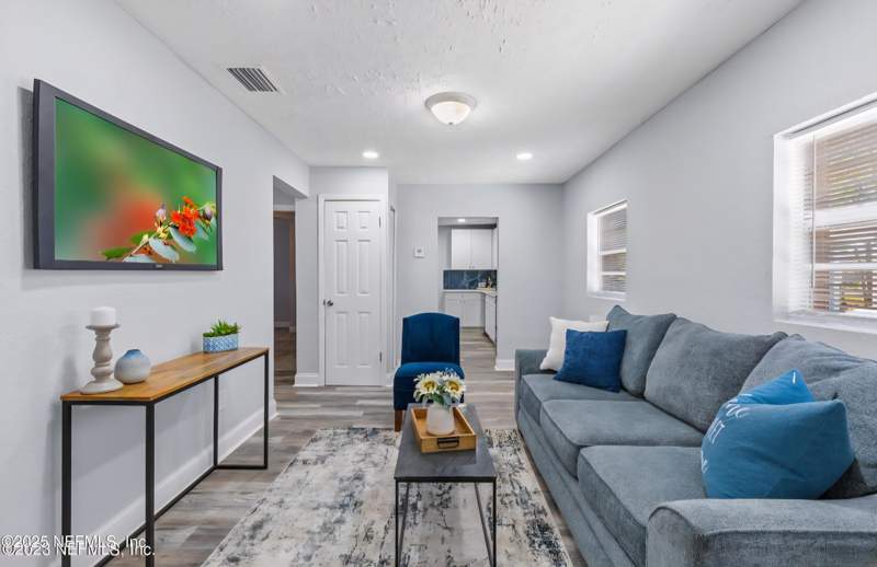 3 bedroom Single Family Residence at 1730 W 14th Street, Grand Boulevard, Jacksonville — photo 5