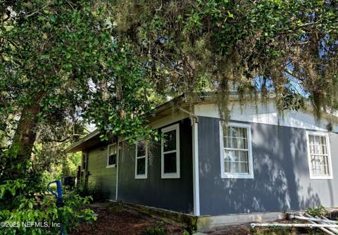 282 Byrd Road, Crescent City FL - photo 6 of 24