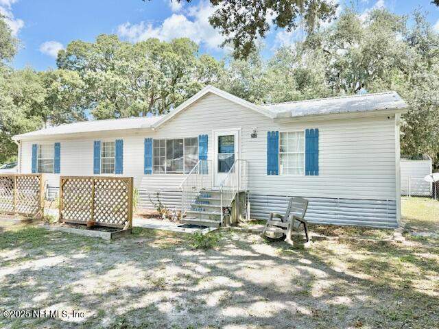 3 bedroom Manufactured Home at 202 Ash Street, Interlachen Lakes Estates, Interlachen — photo 4