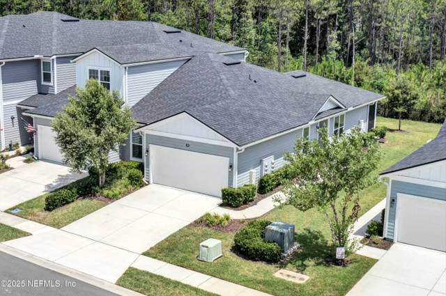 Beacon Lake Townhomes
