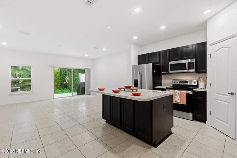 3 bedroom Townhouse at 814 Bent Baum Road, Bent Tree, Jacksonville — photo 5