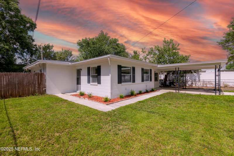 2 bedroom Single Family Residence at 5033 Lexington Avenue, Cedar Springs, Jacksonville — photo 1