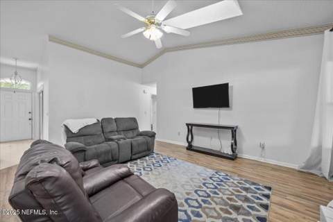 9125 Camshire Drive, Jacksonville FL - photo 14 of 29