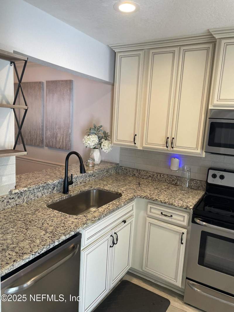 2 bedroom Condominium at 8715 Belle Rive Boulevard #1602, Belle Rive Villas, Jacksonville — photo 5