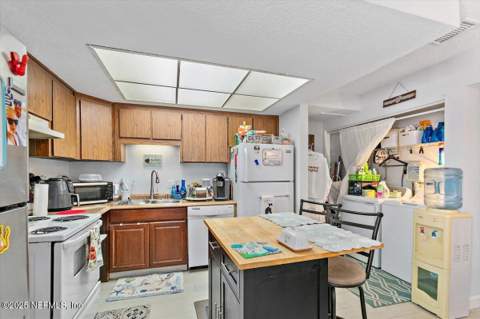 11411 White Bay Lane, Jacksonville FL - photo 7 of 17