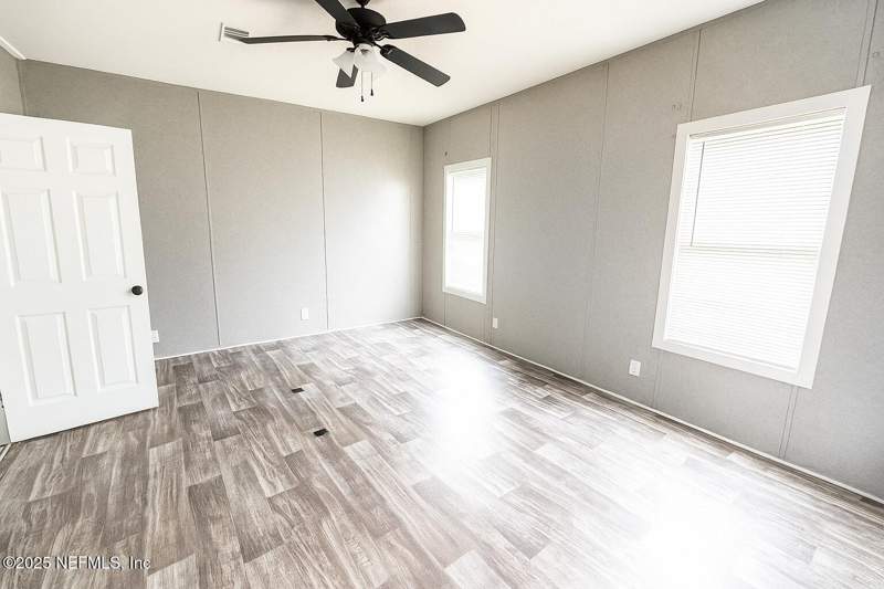 4 bedroom Manufactured Home at 118 Lariat Drive, Interlachen Lakes Estates, Florahome — photo 4