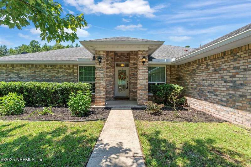 3 bedroom Single Family Residence at 3022 Hidden Oaks Drive, Hidden Oaks, Middleburg — photo 3