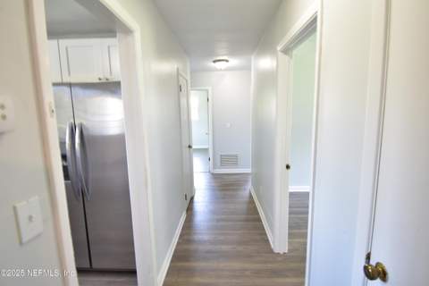3037 Ribault Scenic Drive, Jacksonville FL - photo 15 of 31