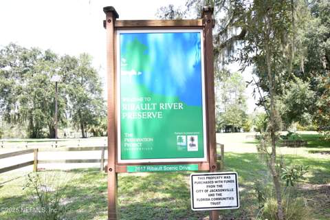 3037 Ribault Scenic Drive, Jacksonville FL - photo 19 of 31