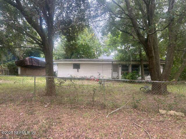 3 bedroom Mobile Home at 2903 Bratcher Road, Jacksonville, Jacksonville — photo 3