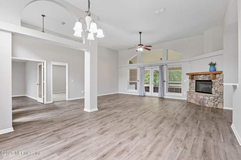 5 bedroom Single Family Residence at 2064 Louie Carter Road, Clay Hill, Maxville — photo 4