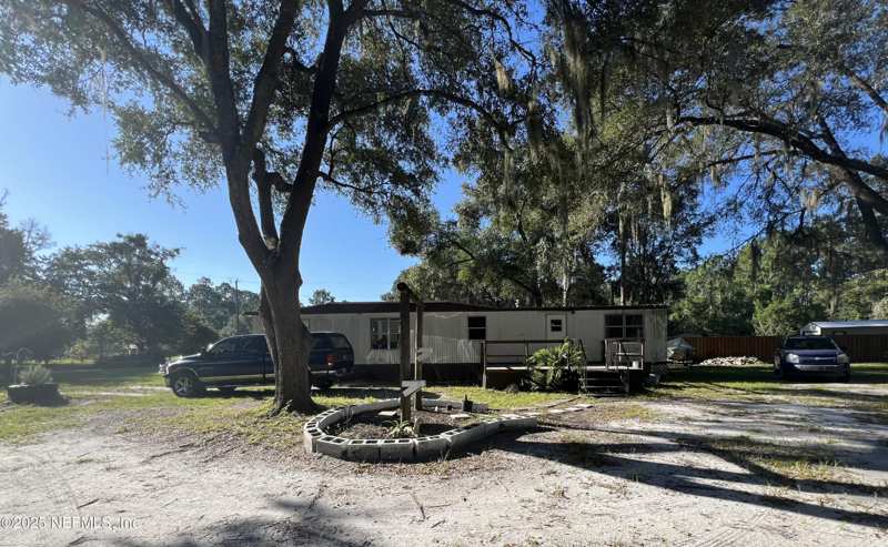 2 bedroom Manufactured Home at 205 Gas Pipeline Road, Metes & Bounds, Palatka — photo 1