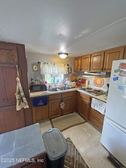 148 Swan Lake Drive, Melrose FL - photo 12 of 30