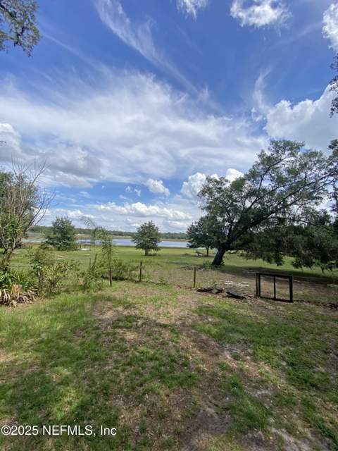 148 Swan Lake Drive, Melrose FL - photo 22 of 30