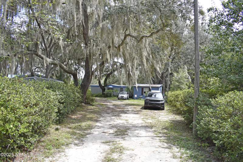 3 bedroom Mobile Home at 148 Swan Lake Drive, Melrose, Melrose — photo 2