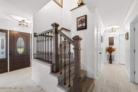 3956 Tara Hall Drive, Jacksonville FL - photo 8 of 41