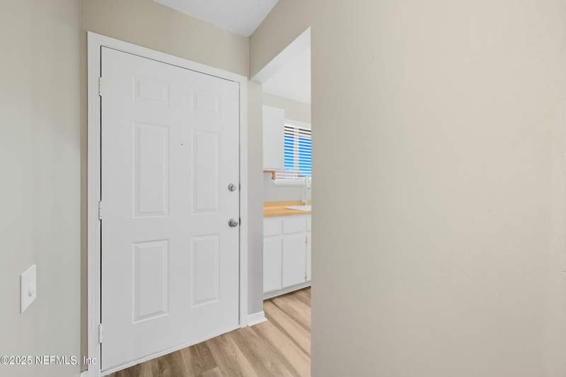 2 bedroom Townhouse at 2439 N Seabury Place, Alden Trace, Jacksonville — photo 3