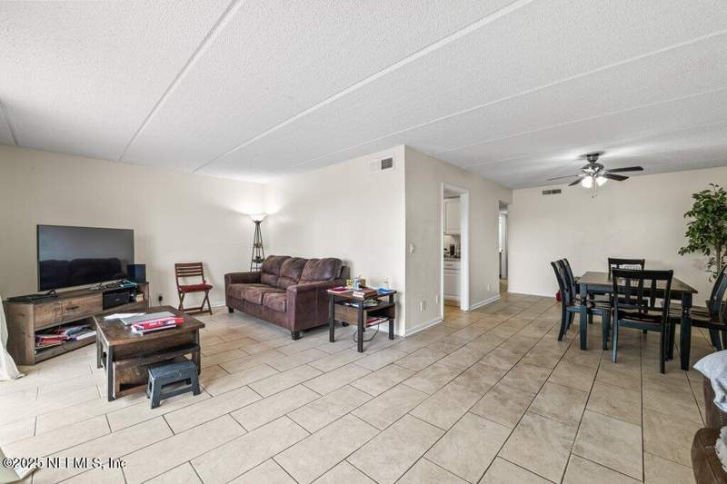 2 bedroom Condominium at 3401 Townsend Boulevard #408, Captiva, Jacksonville — photo 5